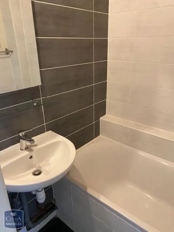 Appartement à louer 3 pièces 74.38m² - Photo 2