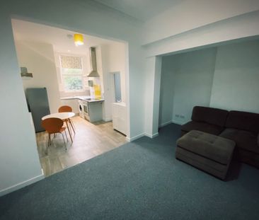 1 bed Flat for Rent - Photo 1