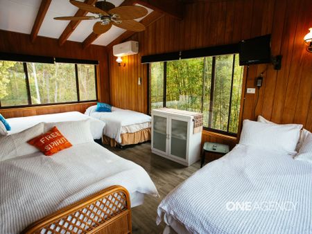 PRIVATE COASTAL OASIS WITH PANORAMIC WATER VIEWS - Photo 2