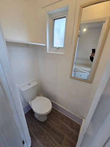 Studio Flat, Myddleton Road, N22 - Photo 2