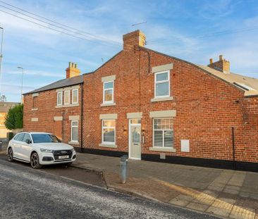 6 bedroom terraced house to rent - Photo 3