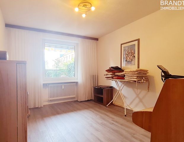 BITTE ANFRAGEN NUR PER EMAIL mit Angabe Ihrer Telefonnummer!!! 3-Zi.-Whg./72 m² - EG mit Terrasse - Photo 1