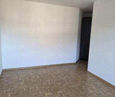 Situé au centre-ville de Payerne - Photo 6