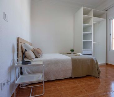 Carrer del Baró de San Petrillo, Valencia, Valencian Community 46020 - Photo 6