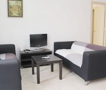 Calle Buiza y Mensaque, Sevilla, Andalusia 41004 - Photo 5