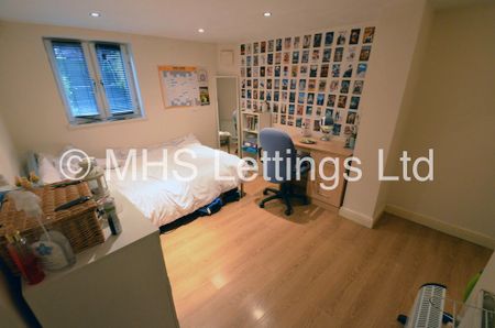 6 Bedroom Mid Terraced House for rent in Newport Gardens - Photo 5