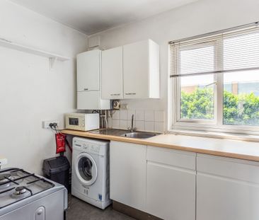 1 bedroom flat to rent - Photo 6