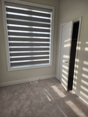 For Lease - 102 Thule Street, Vaughan, Ontario - Photo 2