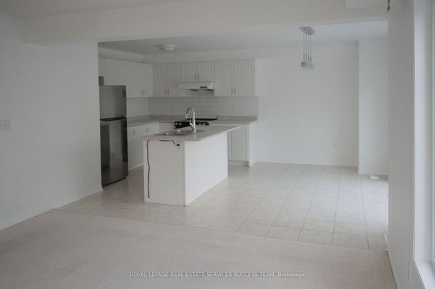 For Lease - 1129 Beneford Road, Oshawa, Ontario - Photo 1