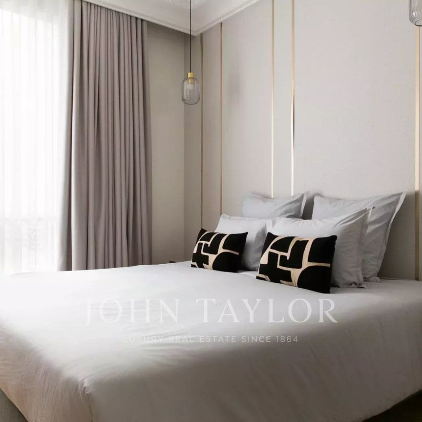 Appartement à louer Paris 8Ème - Faubourg-Du-Roule, Paris Rive Droite, France22 500 EUR / Mois - Photo 1