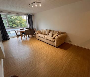 2 Bed Flat, Southcote Road, RG30 - Photo 2