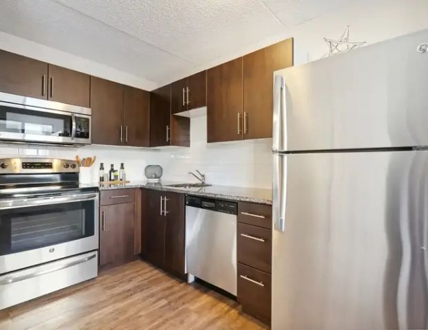 123 10th Avenue SW | 123 10th Avenue SW, Calgary - Photo 1