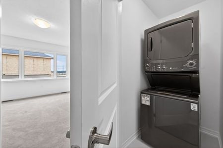 For Lease - 489 Jack Wilford Way, South-West Oxford, Ontario - Photo 2