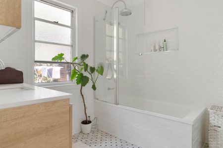 Neat & Sweet in North Toowoomba - Photo 5