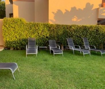 3 room luxury Flat for rent in Marbella, Spain - Photo 3