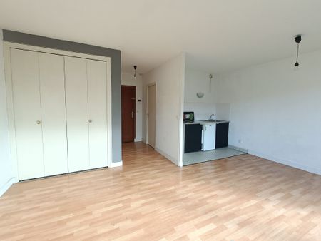 Location Appartement 1 pièce 26m² REIMS 51100 - Photo 2