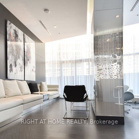 For Lease - 12 York Street Unit# 4702, Toronto, Ontario - Photo 1