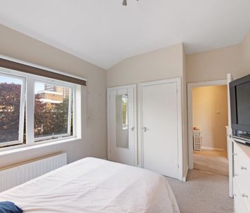 4 bedroom House To Let - Photo 2