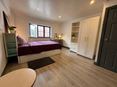 Big Ensuite Rooms In Prime Location - Coventry City Centre - Photo 2