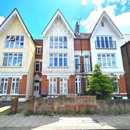 Sternhold Avenue, London, SW2 - Photo 4