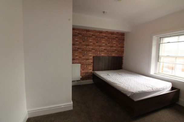 Fishergate Hill Top Floor Flat 6, PRESTON, Lancashire PR1 8JD - Photo 1