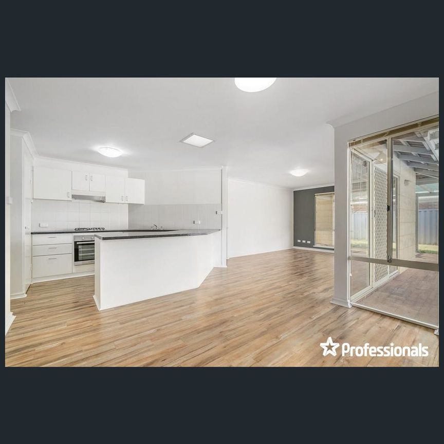 4 Duclas Place, Sunset Beach, WA 6530 - Photo 1