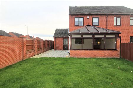 2 Harefields Close, Shrewsbury, SY4 2DQ - Photo 5