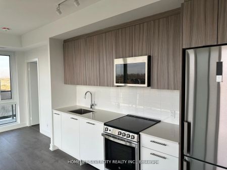 225 Veterans Drive #502 - Photo 3