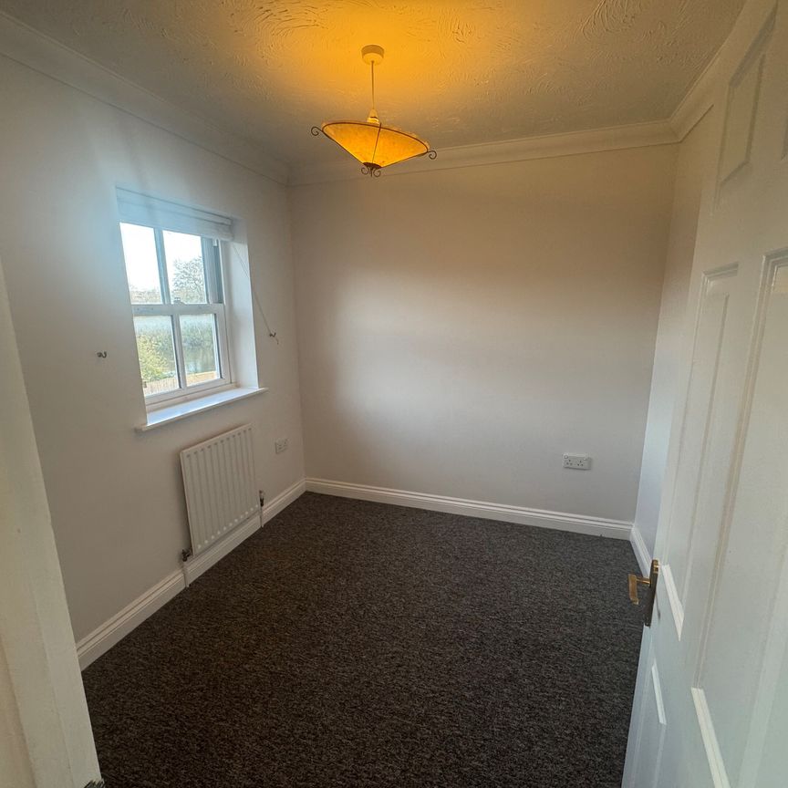 Riverside Place, Fordingbridge - Photo 1