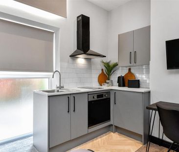 Studio to rent - Photo 3