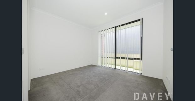 Low Maintenance Home in a Prime Location! - Photo 1