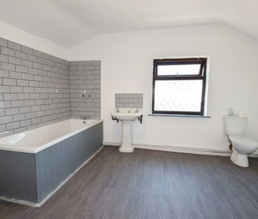 Castle Street, Tyldesley, M29 - Photo 2