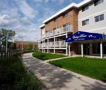 Downtown - Spacious 1-Bedroom, 2-Level Apartment with Balcony for R... - Photo 1