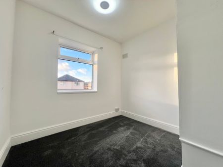 Myrtle Avenue - Photo 5