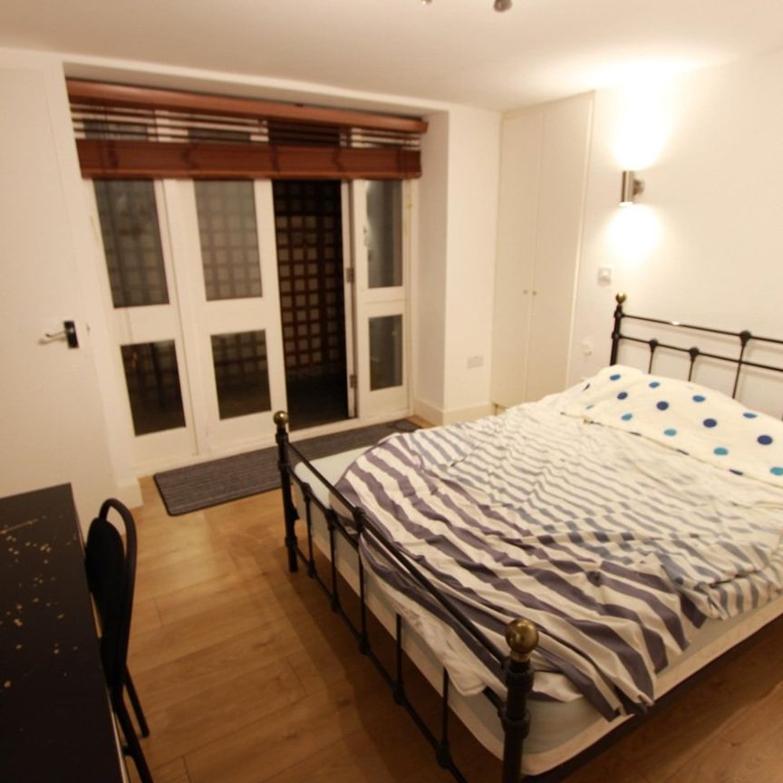 1 Bed Flat, Scala Street, W1T - Photo 1