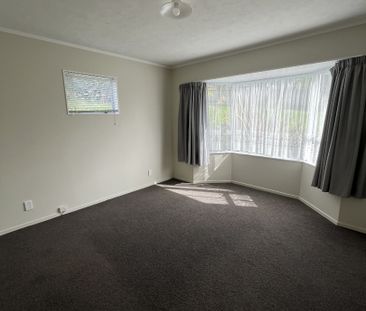 17 Staithes Drive North, Whitby - Photo 3