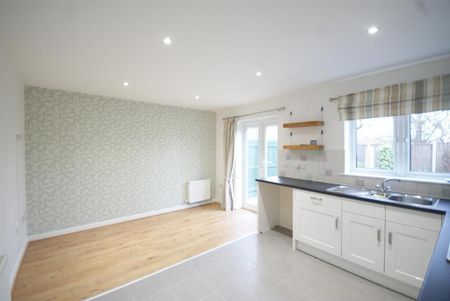 3 bedroom townhouse to rent - Photo 4
