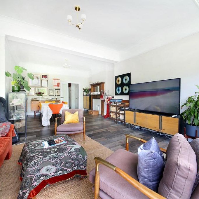 6 bedroom semi-detached house to rent - Photo 1