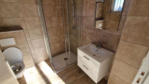 Saint victoret dans un petit immeuble un appartement de type 2 meublé, - Photo 1