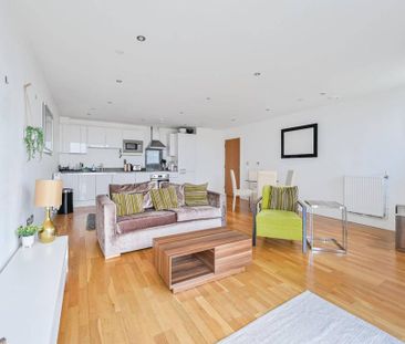 2 bedroom flat to rent - Photo 3