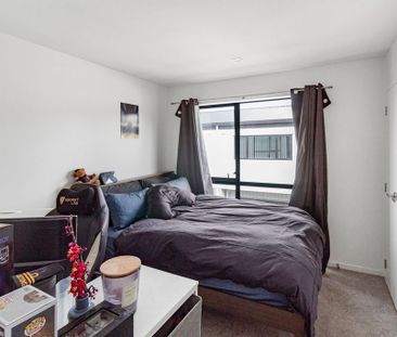 Clendon Park living! - Photo 2