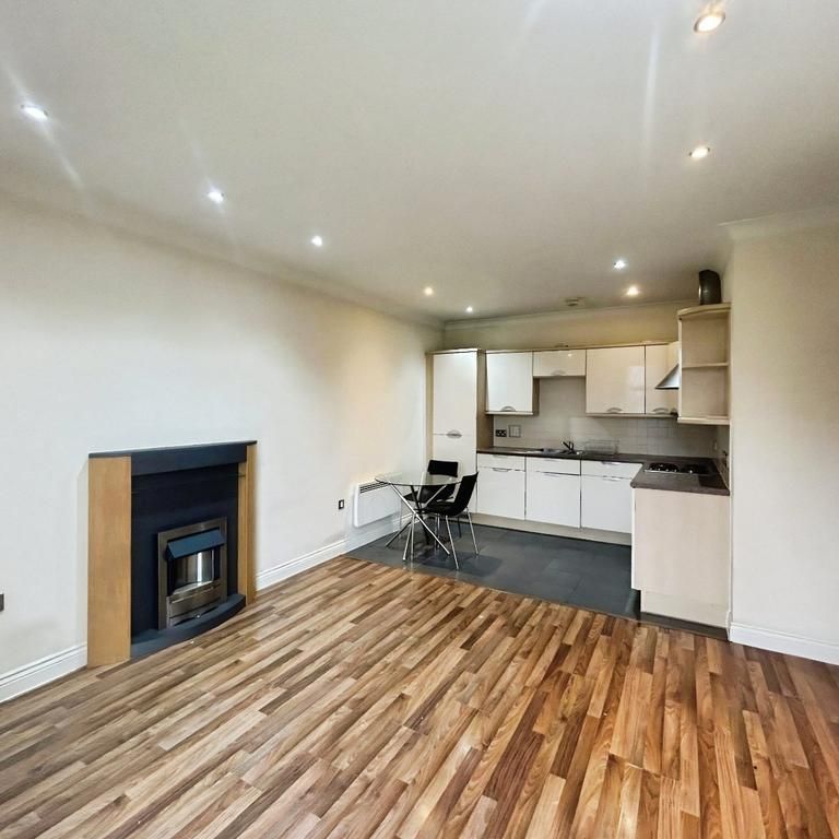 2 bedroom apartment to rent - Photo 1