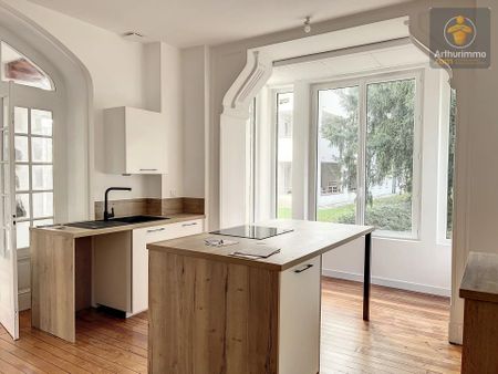 Location Appartement 3 pièces 76 m2 à Bourgoin-Jallieu - Photo 3