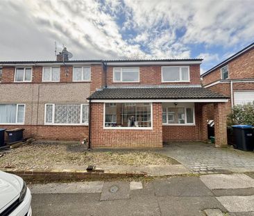 6 bedroom house to rent - Photo 1