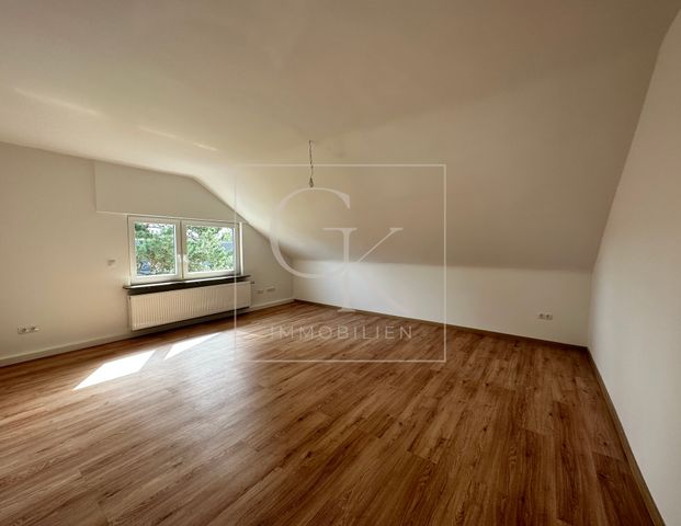 Erstbezug nach Modernisierung von heller gemütlicher DG-Wohnung - Photo 1