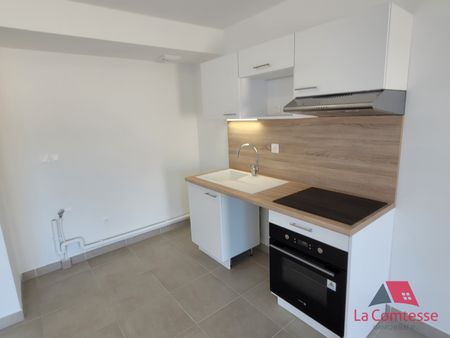 Location Appartement 4 pièces 89m² TRETS 13530 - Photo 4