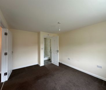 Collett Road, Norton Fitzwarren, Taunton - Photo 2