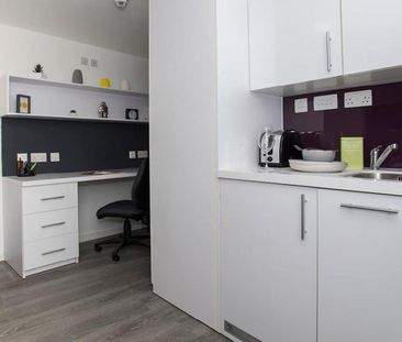 Studio to rent - Photo 6