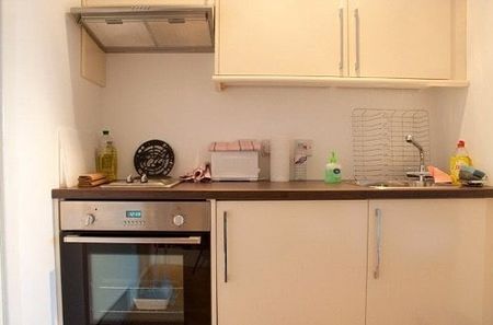 28 Bath Street, Huddersfield, HD1 - Photo 3