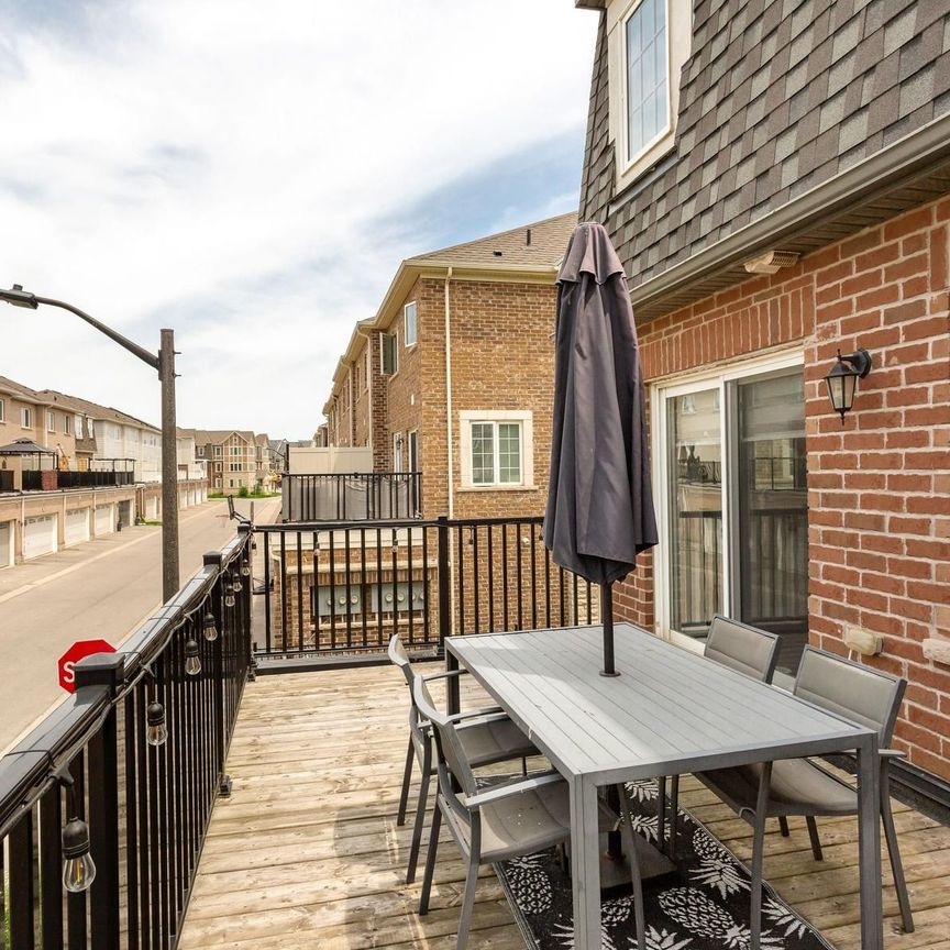 For Lease - 3002 Preserve Drive Unit# 15, Oakville, Ontario - Photo 1